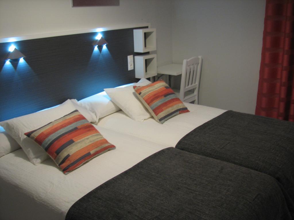 Hostal Meson Do Loyo Portomarín Chambre photo