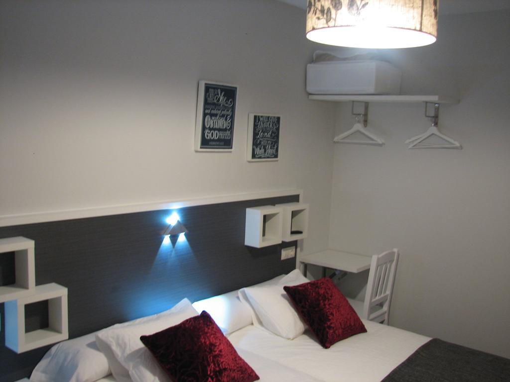 Hostal Meson Do Loyo Portomarín Chambre photo